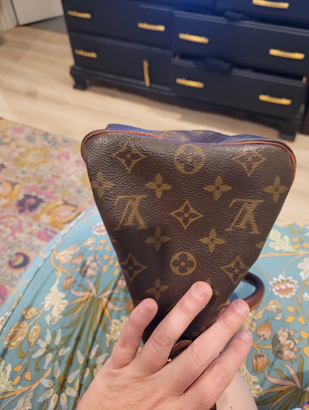 Louis Vuitton Monogram Handheld Satchel - Dark Brown with Tan Trim - Picture 8 of 9
